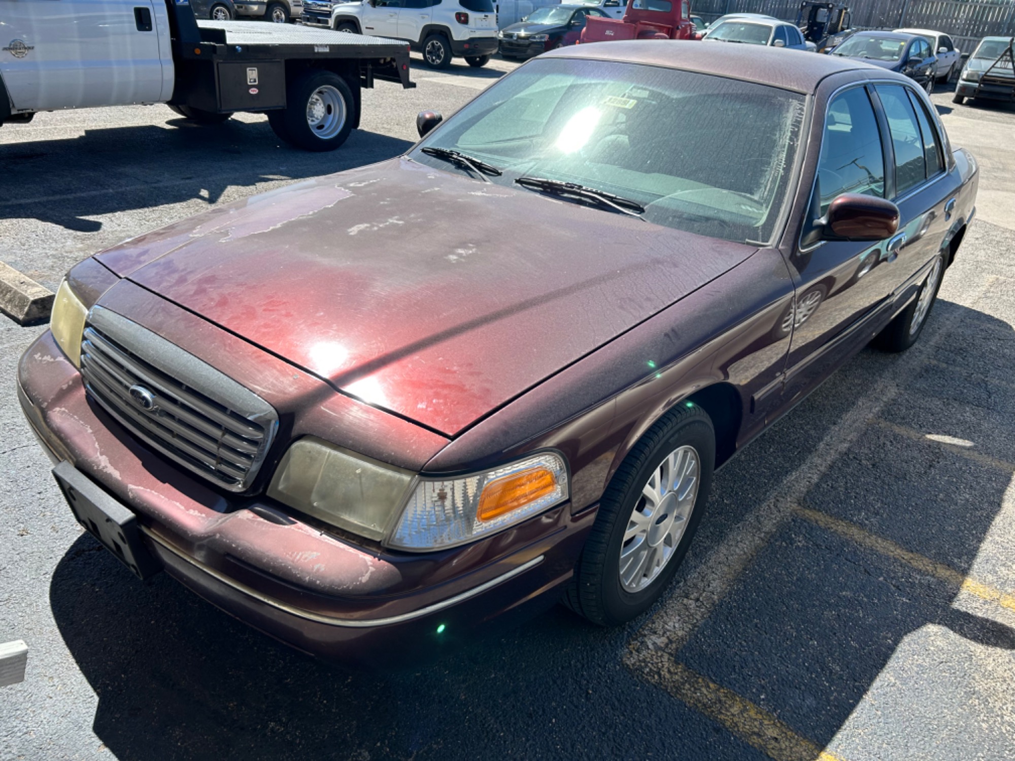 photo of 2003 Ford Crown Victoria LX